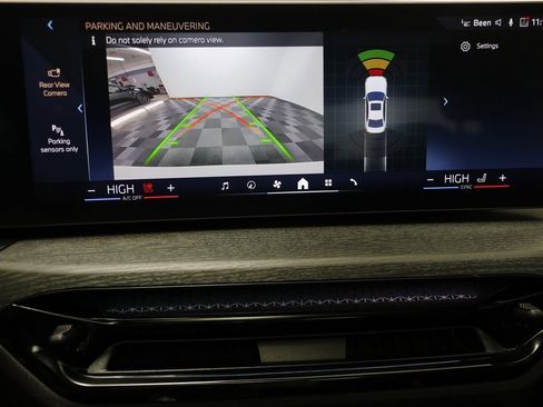 Certified 2025 BMW 330i xDrive Sedan w/ Premium Package image 10