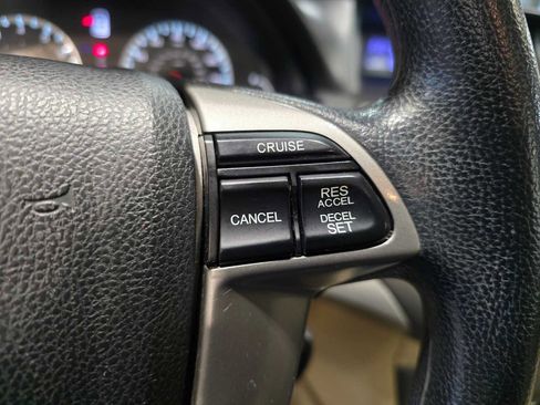 Used 2011 Honda Accord LX-P image 17