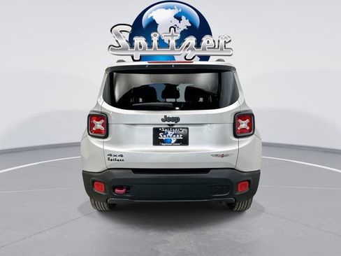 Used 2017 Jeep Renegade Trailhawk image 10