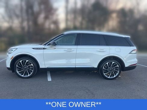 Used 2023 Lincoln Aviator Reserve w/ Equipment Group 201A AWD/4WD image 2