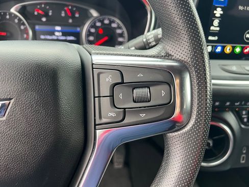 Used 2023 Chevrolet Blazer LT image 39