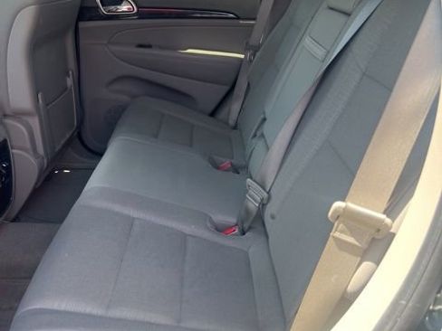 Used 2011 Jeep Grand Cherokee Laredo w/ Trailer Tow Group AWD/4WD image 18