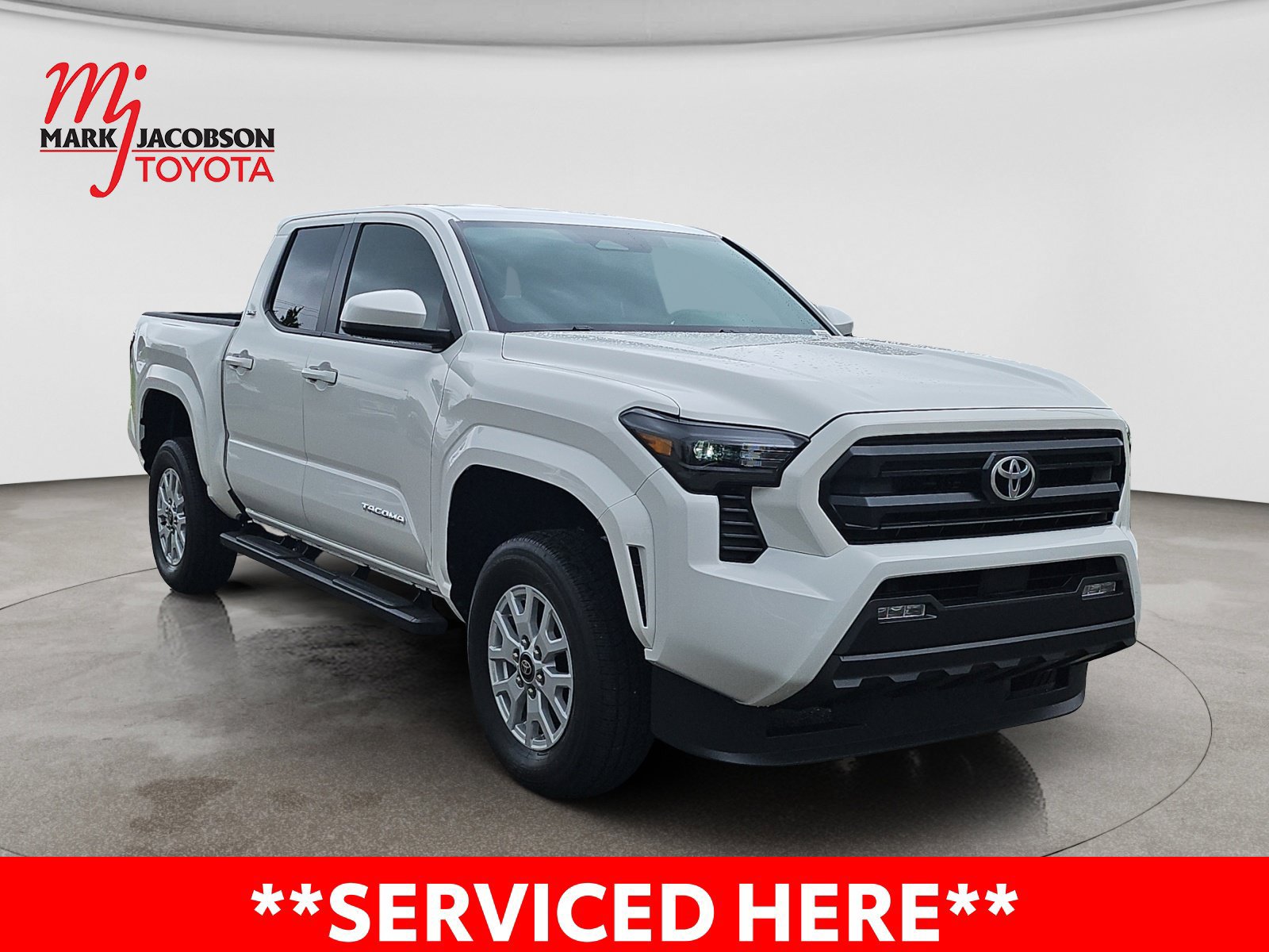Used 2025 Toyota Tacoma SR5 RWD image 5
