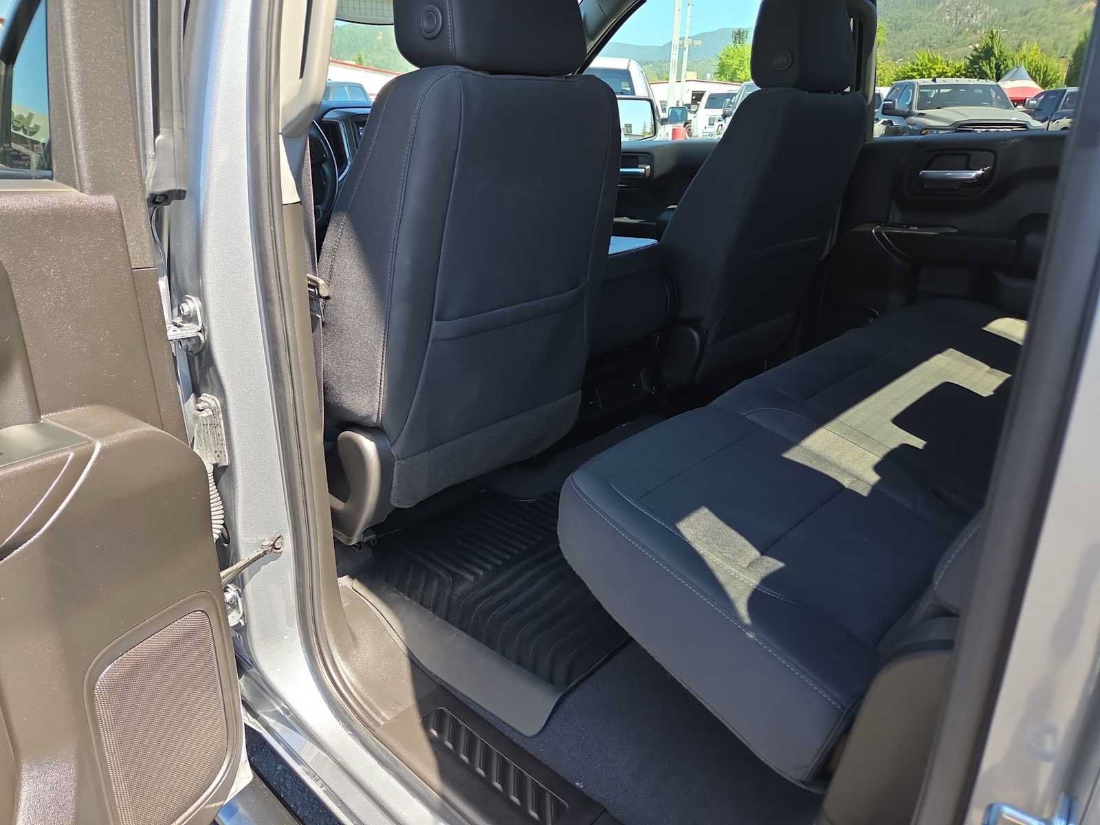 Used 2023 Chevrolet Silverado 1500 Custom AWD/4WD image 20