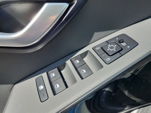 Certified 2026 Kia Niro Wind FWD image 25