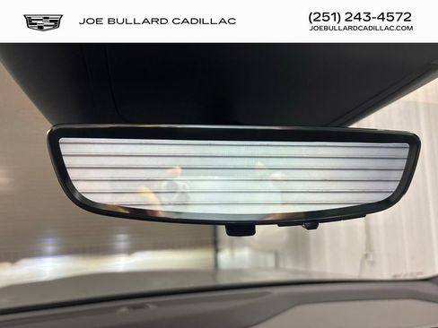 New 2026 Cadillac Escalade IQL Luxury image 32