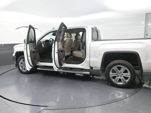 Used 2018 GMC Sierra 1500 SLT AWD/4WD image 43