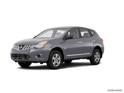 Used 2014 Nissan Rogue S w/ Convenience Package