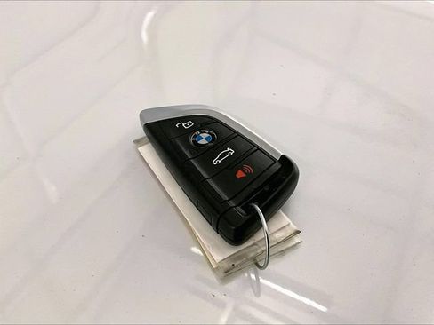 Used 2023 BMW X3 xDrive30i w/ Premium Package AWD/4WD image 9