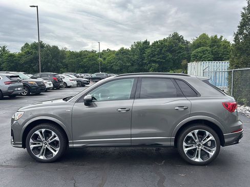 Used 2022 Audi Q3 2.0T Premium Plus w/ Premium Plus Package AWD/4WD image 2