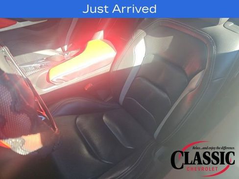 Used 2021 Chevrolet Camaro LT image 15