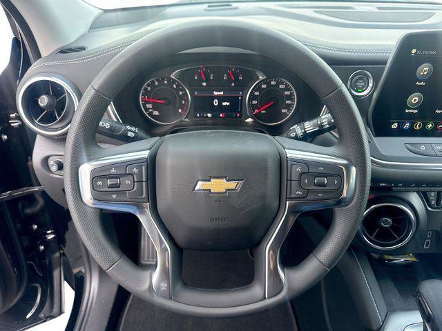 New 2026 Chevrolet Blazer LT w/ Convenience Package FWD image 11