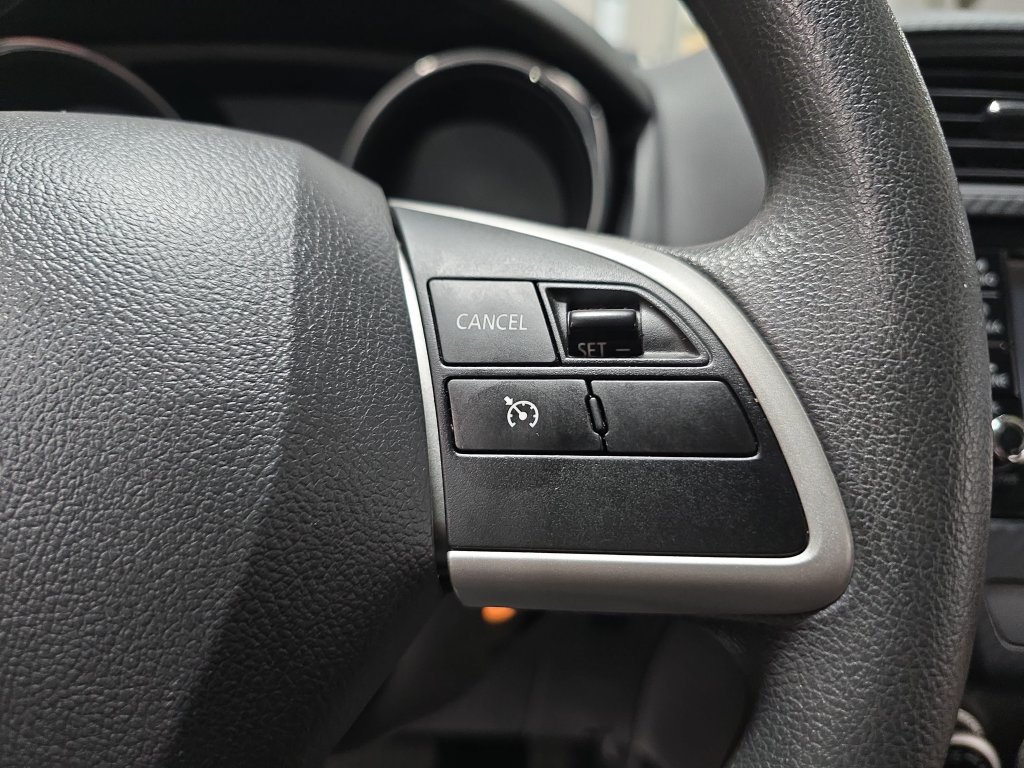Used 2025 Mitsubishi Outlander Sport ES AWD/4WD image 18