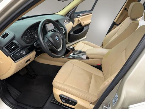 Used 2017 BMW X3 sDrive28i RWD image 14