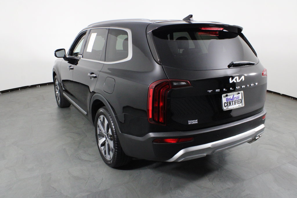 Used 2022 Kia Telluride S FWD image 16