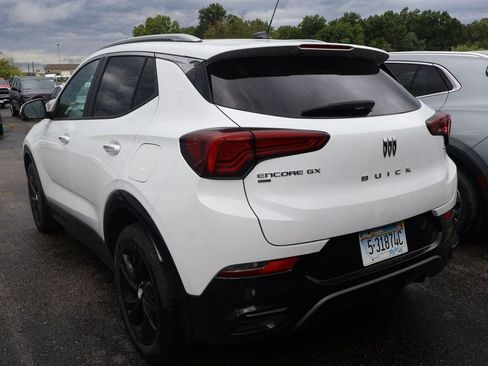 Used 2024 Buick Encore GX Sport Touring AWD/4WD image 6