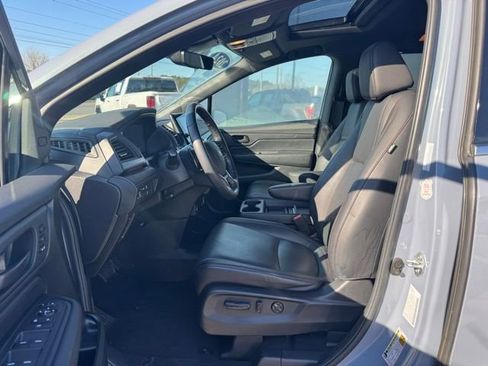 Used 2024 Honda Odyssey Sport image 19