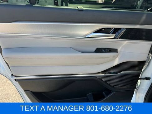 Used 2023 Jeep Grand Wagoneer 4WD image 41