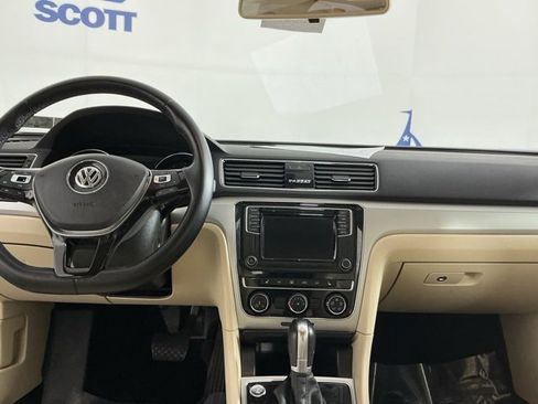 Used 2019 Volkswagen Passat 2.0T Wolfsburg image 40