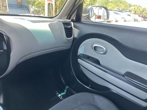 Used 2014 Kia Soul image 14