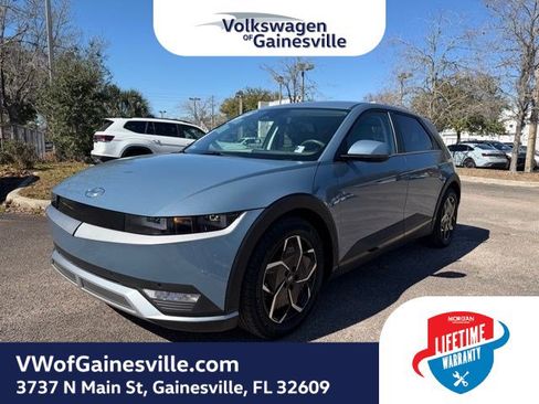 Used 2024 Hyundai Ioniq 5 SEL image 3