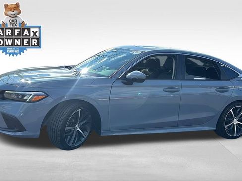 Used 2024 Honda Civic Touring image 3