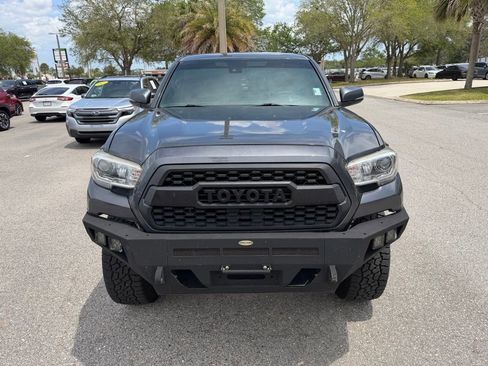 Used 2019 Toyota Tacoma TRD Off-Road AWD/4WD image 13