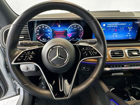 Certified 2025 Mercedes-Benz GLE 350 4MATIC w/ Winter Package image 11