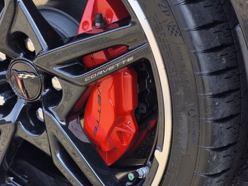 Used 2023 Chevrolet Corvette Stingray Preferred Cpe w/ 2LT image 8