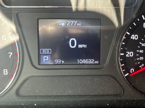 Used 2020 Kia Sorento LX AWD/4WD image 15