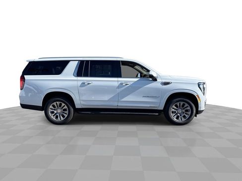 New 2026 GMC Yukon XL Denali RWD image 2