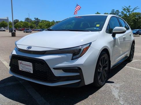 Used 2024 Toyota Corolla SE FWD image 8