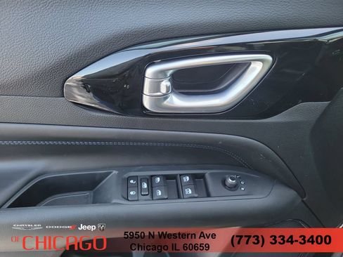 Used 2026 Jeep Compass Latitude AWD/4WD image 20