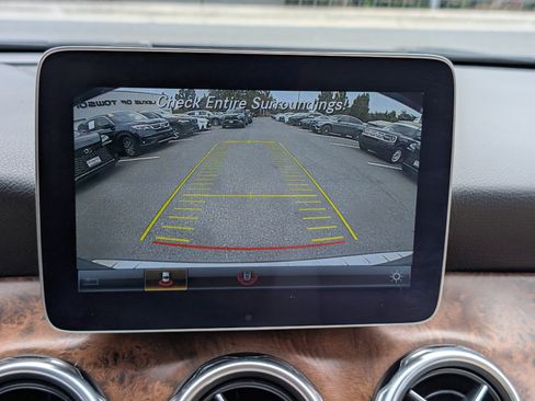 Used 2020 Mercedes-Benz GLA 250 4MATIC image 27