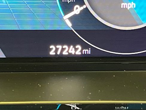 Certified 2024 Volkswagen Atlas SE w/ Black Wheel Package FWD image 25