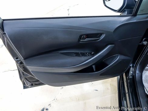 Used 2023 Toyota Corolla LE FWD image 23