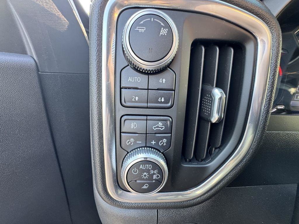 Used 2019 GMC Sierra 1500 AT4 w/ AT4 Premium Package AWD/4WD image 30