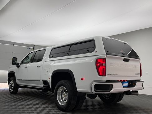 Used 2026 Chevrolet Silverado 3500 High Country w/ High Country Premium Package AWD/4WD image 12