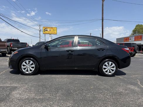 Used 2016 Toyota Corolla LE FWD image 8