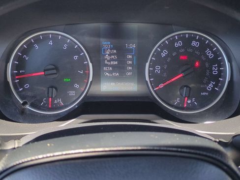 Used 2020 Toyota RAV4 XLE AWD/4WD image 14
