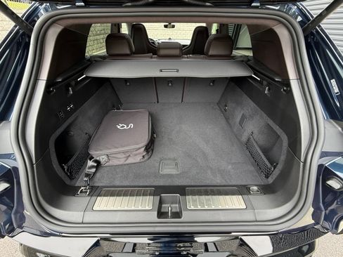 New 2026 Porsche Cayenne Turbo Electric AWD/4WD image 17