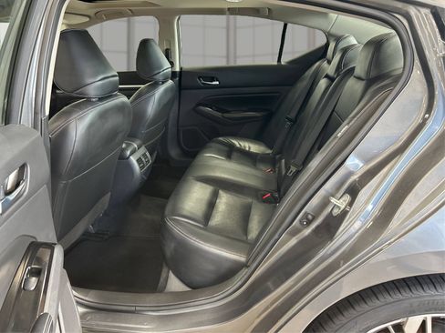 Used 2023 Nissan Altima 2.5 SL FWD image 10