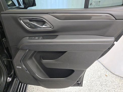 Used 2023 GMC Yukon AT4 AWD/4WD image 10