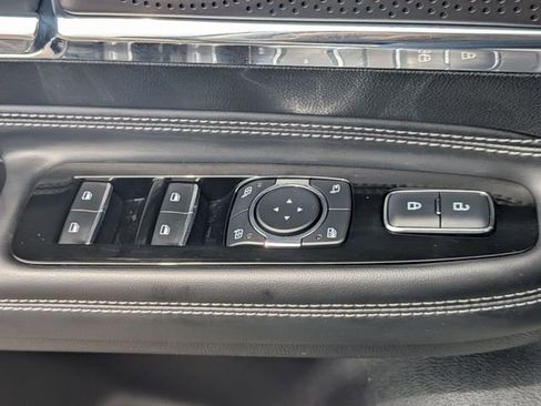 Used 2024 Lincoln Corsair AWD w/ Equipment Group 101A image 15