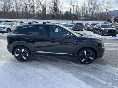 New 2026 Nissan Kicks SR w/ Cold Weather Package AWD/4WD image 13