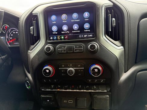 Used 2022 Chevrolet Silverado 2500 LTZ w/ LTZ Plus Package image 12