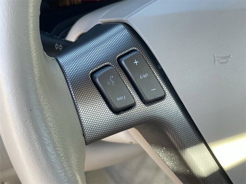 Used 2005 Cadillac XLR image 23