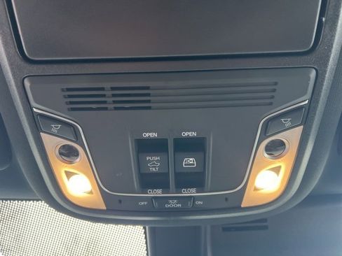 Used 2024 Honda Ridgeline Black Edition image 6