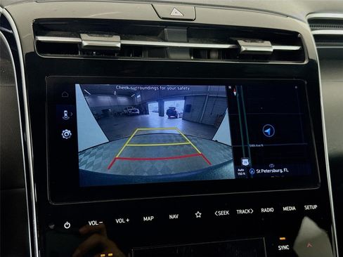 Certified 2024 Hyundai Santa Cruz SEL w/ Activity Package FWD image 17