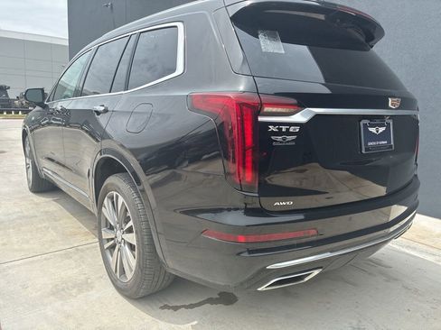 Used 2021 Cadillac XT6 Premium Luxury AWD/4WD image 6